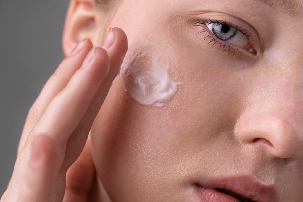 Skincare Routine for Sensitive Skin: A Comprehensive Guide